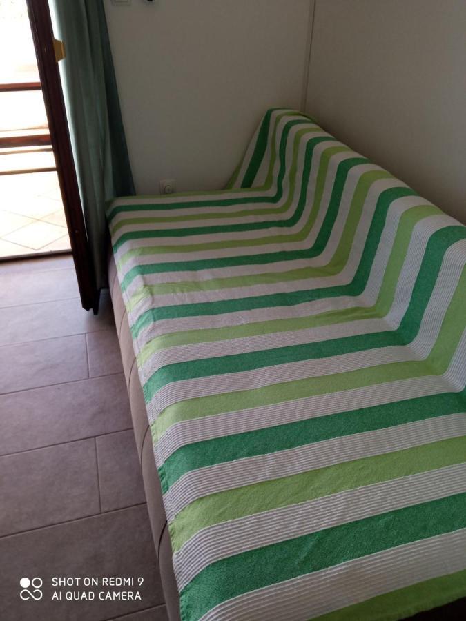 Apartments Vukelic Starigrad Paklenica Extérieur photo