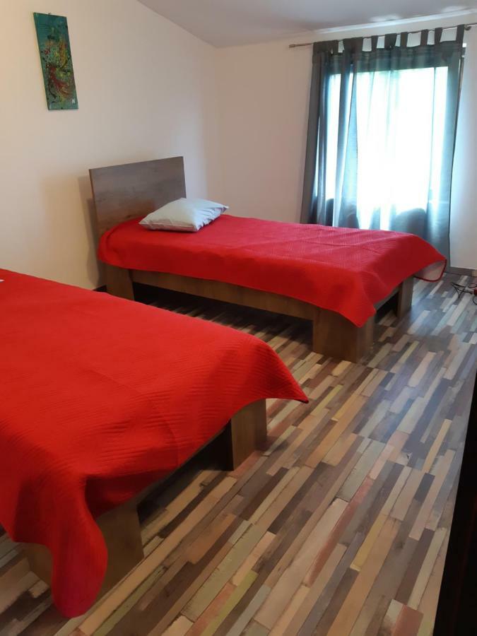 Apartments Vukelic Starigrad Paklenica Extérieur photo